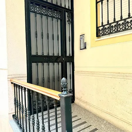 Apartment La Carihuela 2 *